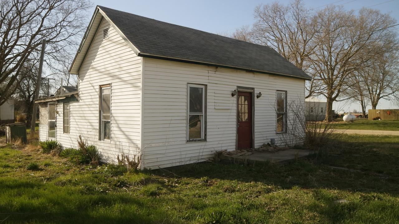 109 Logan St., Lake Fork, IL 62541