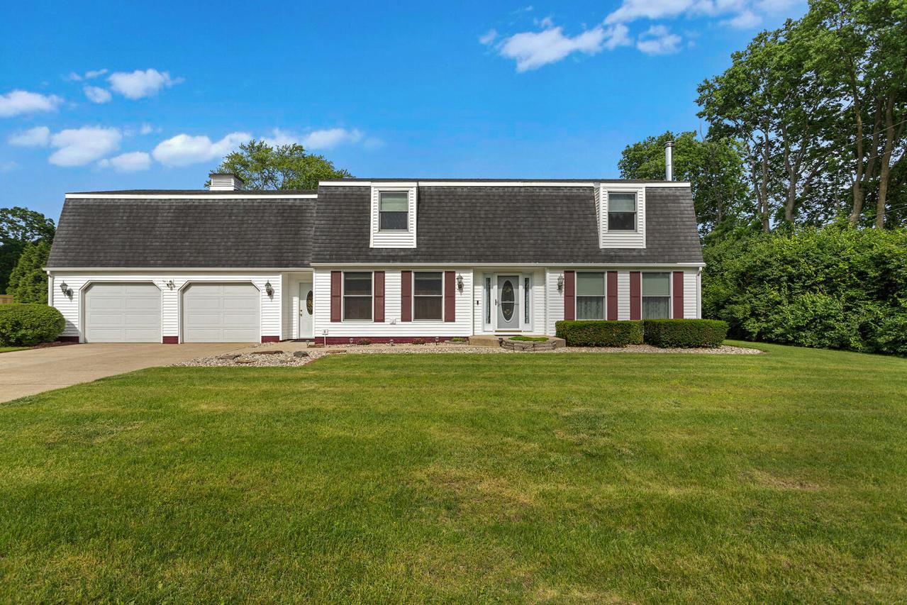2009 Cindy Lynn St., Urbana, IL 61802
