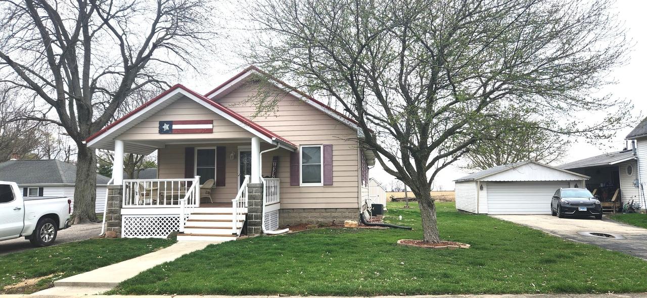 203 W Ash St., Bondville, IL 61815