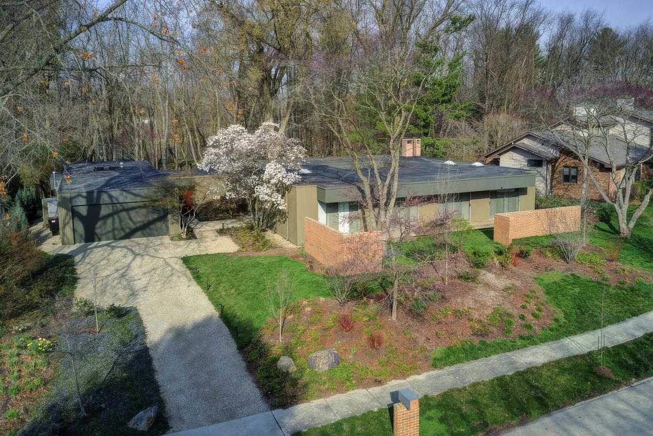 3307 S Pine Cir., Urbana, IL 61802