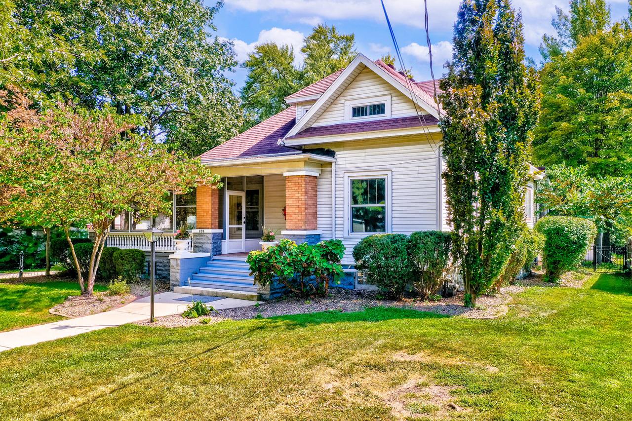 809 Ottawa Ave., Ottawa, IL 61350