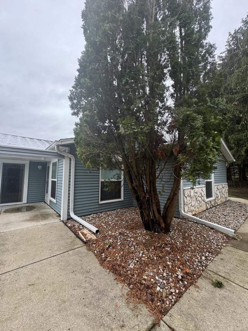 614 Woodbridge Ln. #3, Freeport, IL 61032