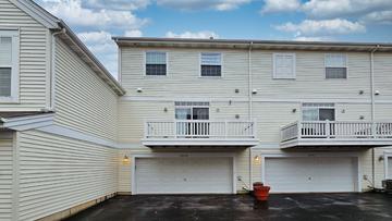 3029 Nicklaus Ln., Wadsworth, IL 60083