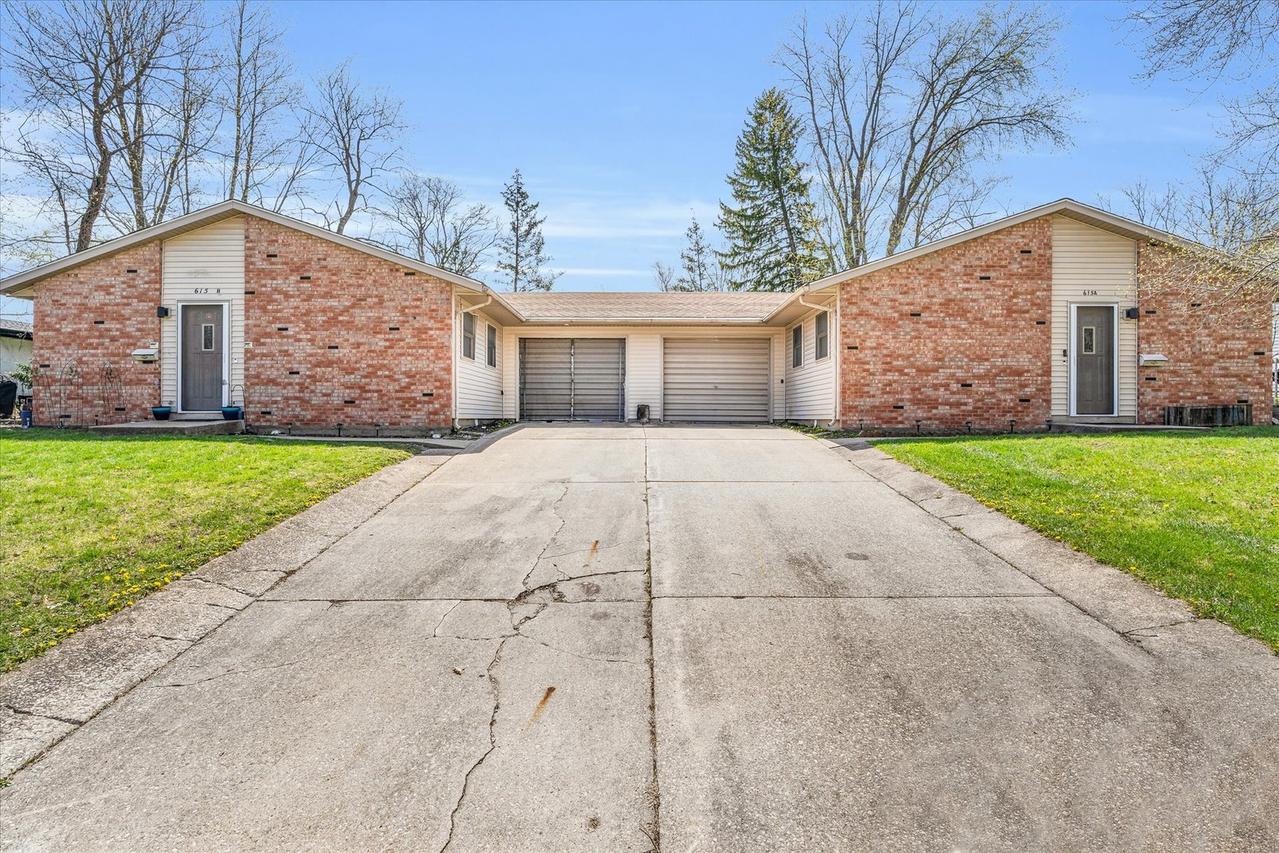 615 E Colorado Ave., Urbana, IL 61801