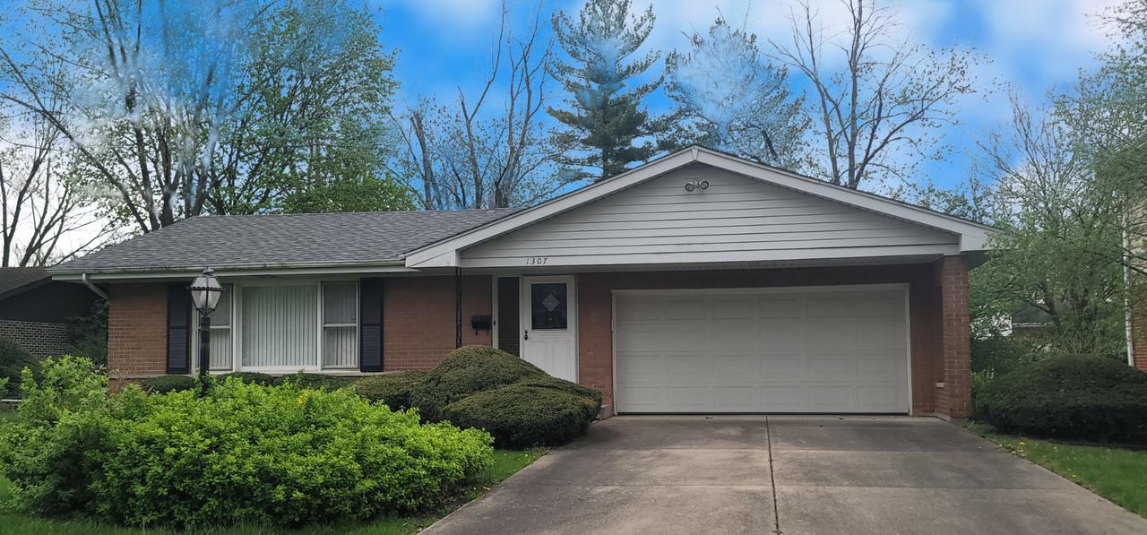 1307 Poplar Ct., Homewood, IL 60430
