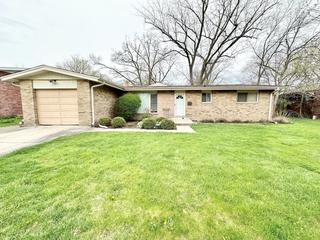 832 Sumac Rd., Highland Park, IL 60035