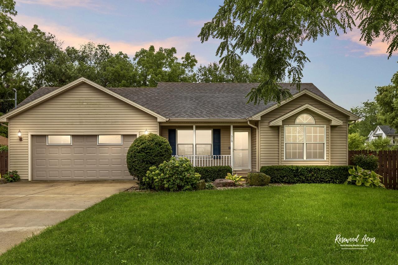 310 E 3rd St., Aroma Park, IL 60910