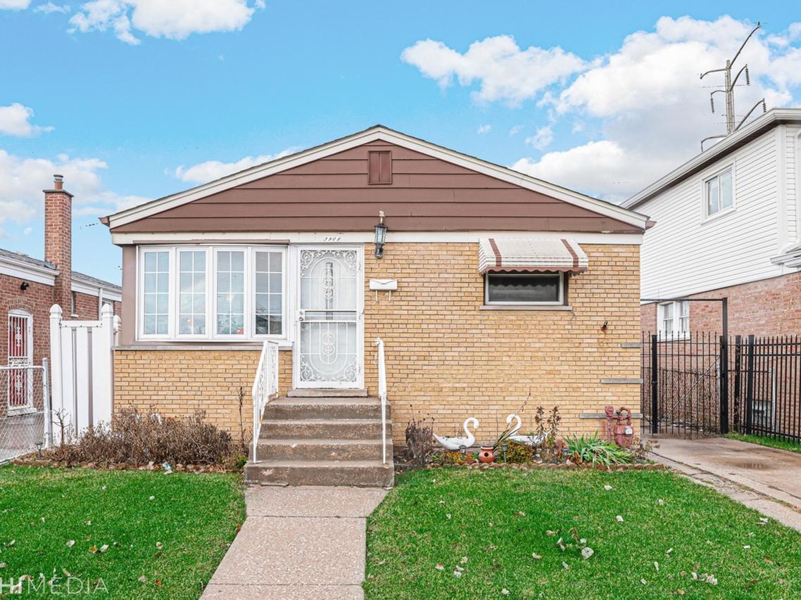 3908 W 75th Pl., Chicago, IL 60652