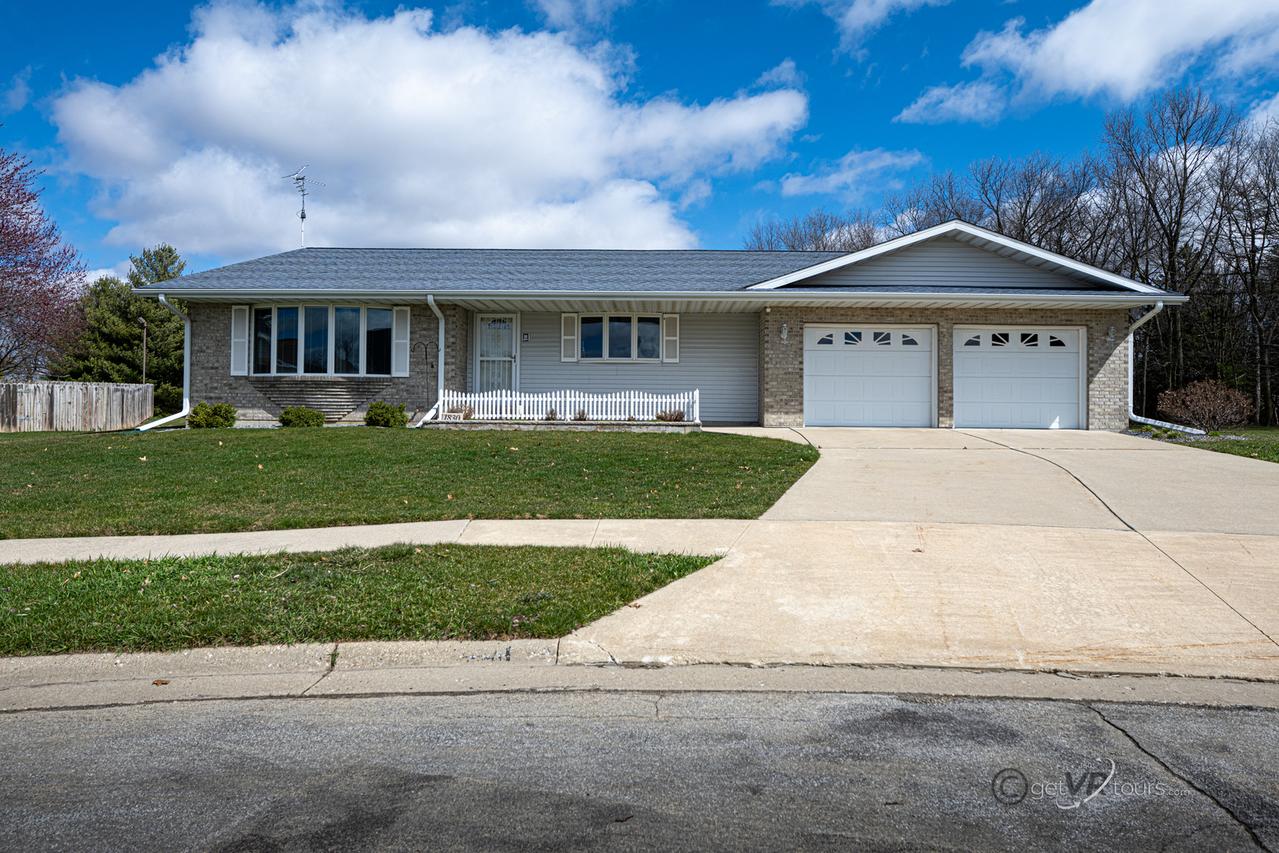 1830 Indian Springs Ct., Freeport, IL 61032