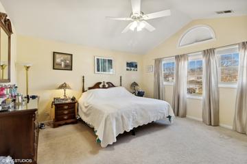 3210 N Carriageway Dr., Arlington Heights, IL 60004