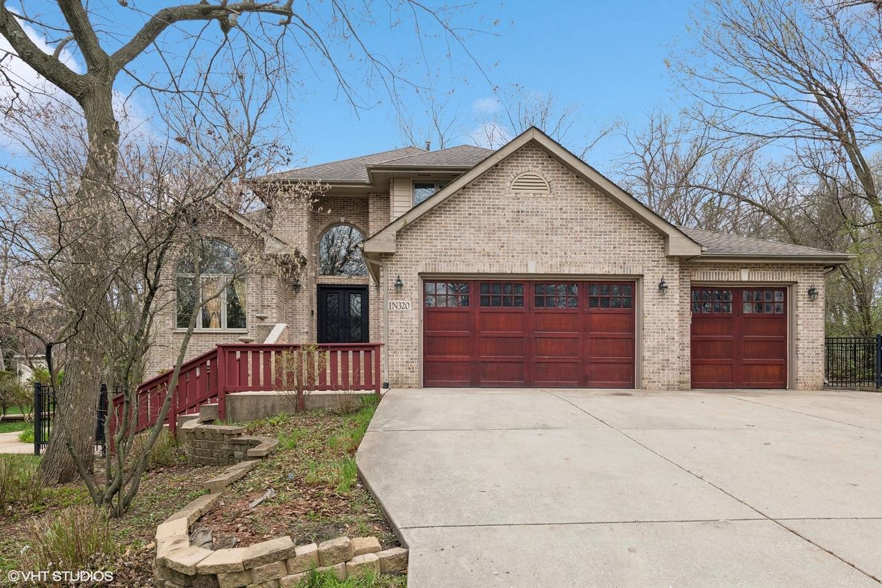 1N320 Pleasant Ave., Glen Ellyn, IL 60137