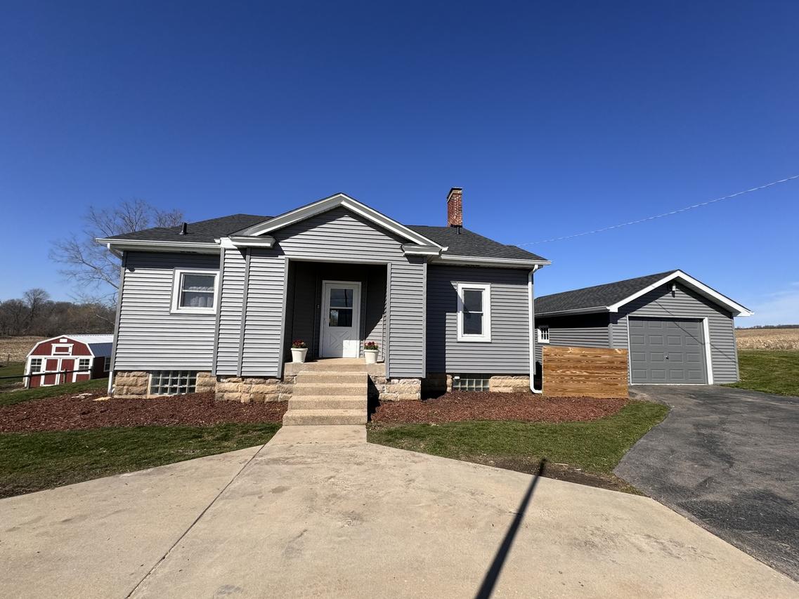 2 S Gale Rd., Oregon, IL 61061