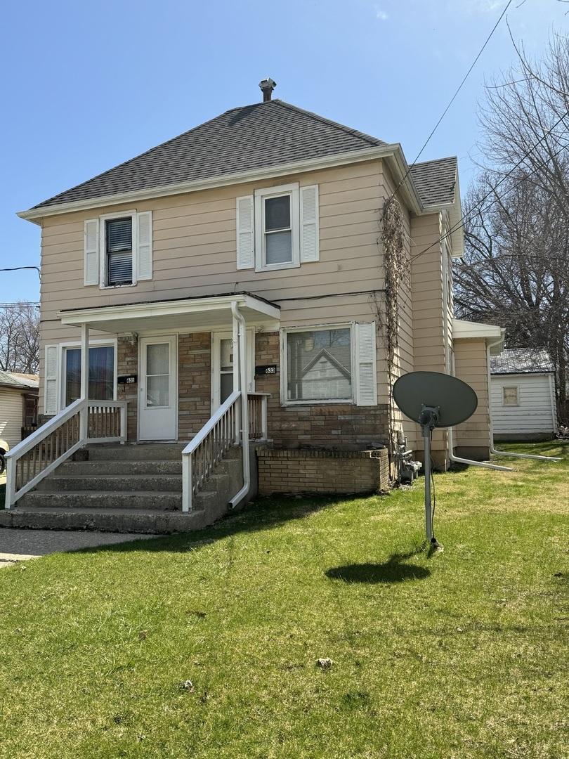 631 - 633 W Cottonwood St., Freeport, IL 61032