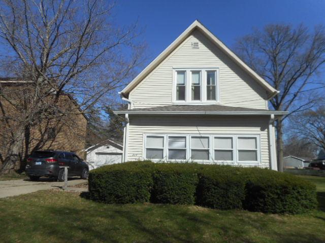309 S 10th St., Oregon, IL 61061