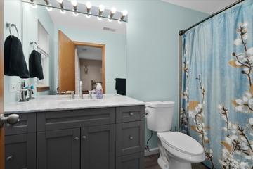 709 Churchill Ln., Oswego, IL 60543