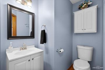 709 Churchill Ln., Oswego, IL 60543