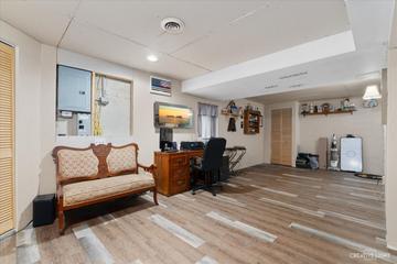 709 Churchill Ln., Oswego, IL 60543