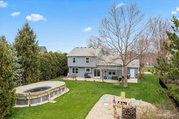 709 Churchill Ln., Oswego, IL 60543