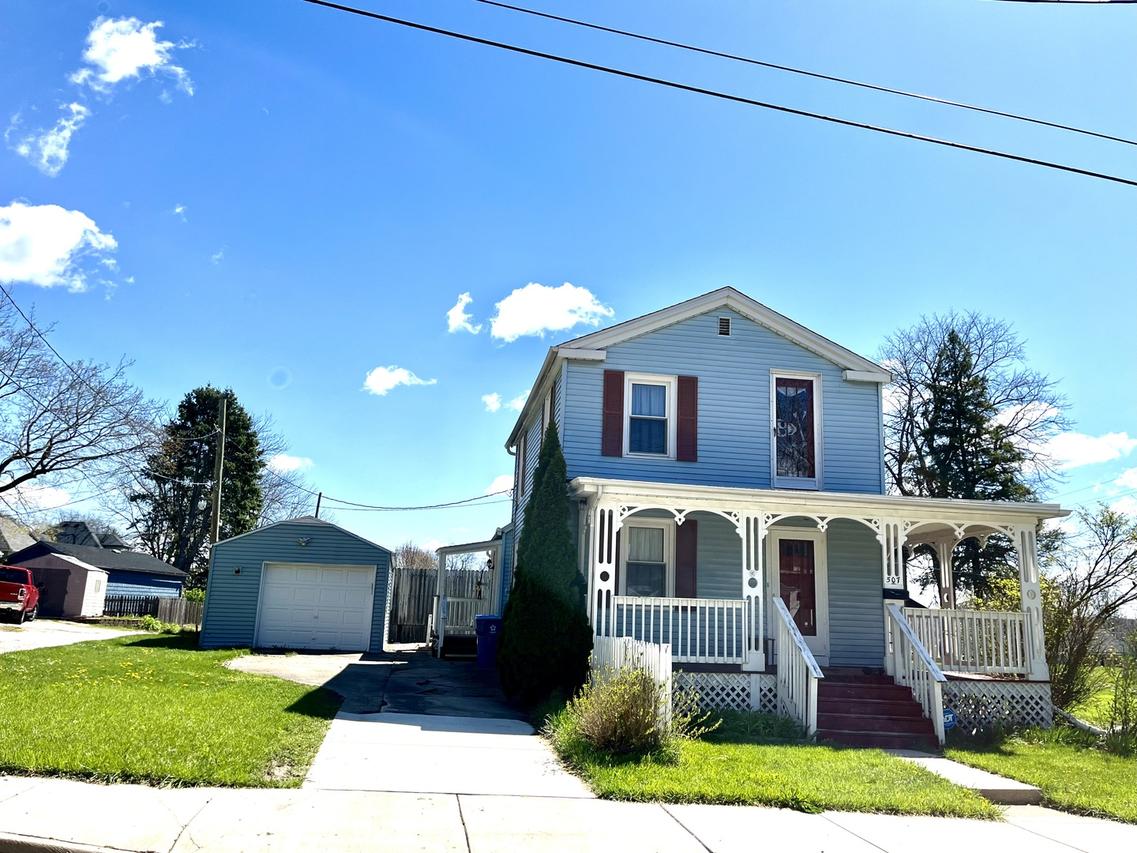 507 Grant St., Peru, IL 61354