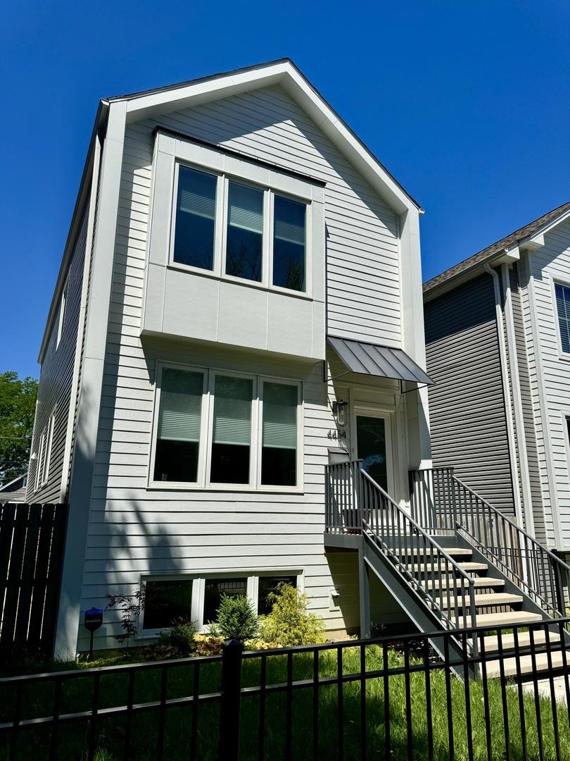 4454 N Hamlin Ave., Chicago, IL 60625