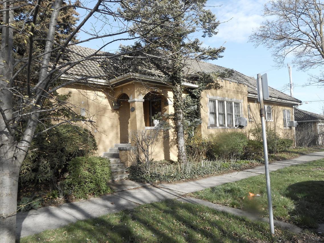 5500 W Pensacola Ave., Chicago, IL 60641