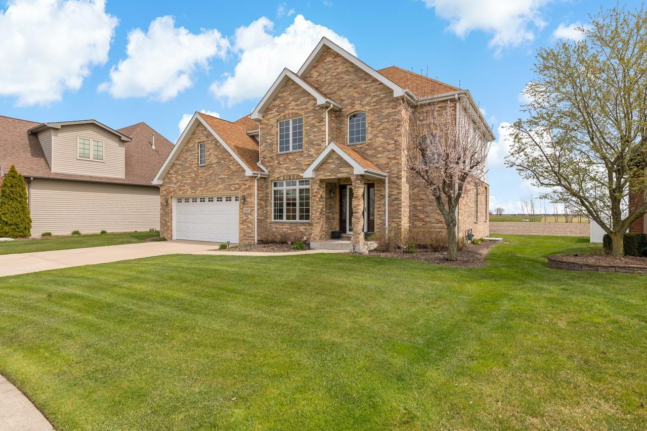 1143 Ash St., Beecher, IL 60401