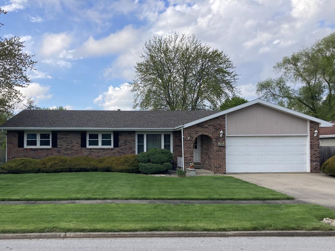 725 Richmond Dr., Bourbonnais, IL 60914