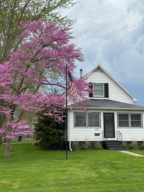 327 S Guthrie St., Gibson City, IL 60936
