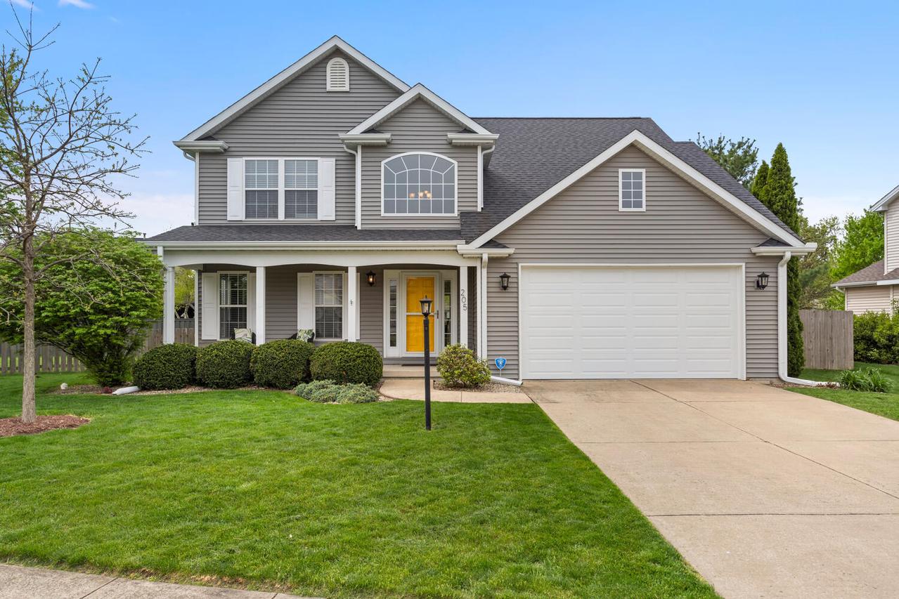 205 E Tomaras Ave., Savoy, IL 61874