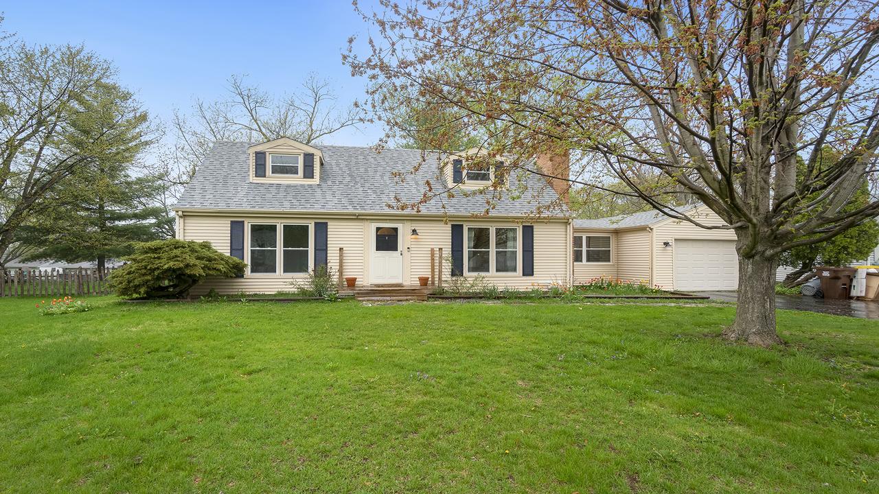 9313 Baldwin Dr., Machesney Park, IL 61115
