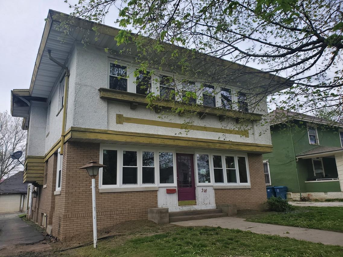 318 E Washington St., Hoopeston, IL 60942