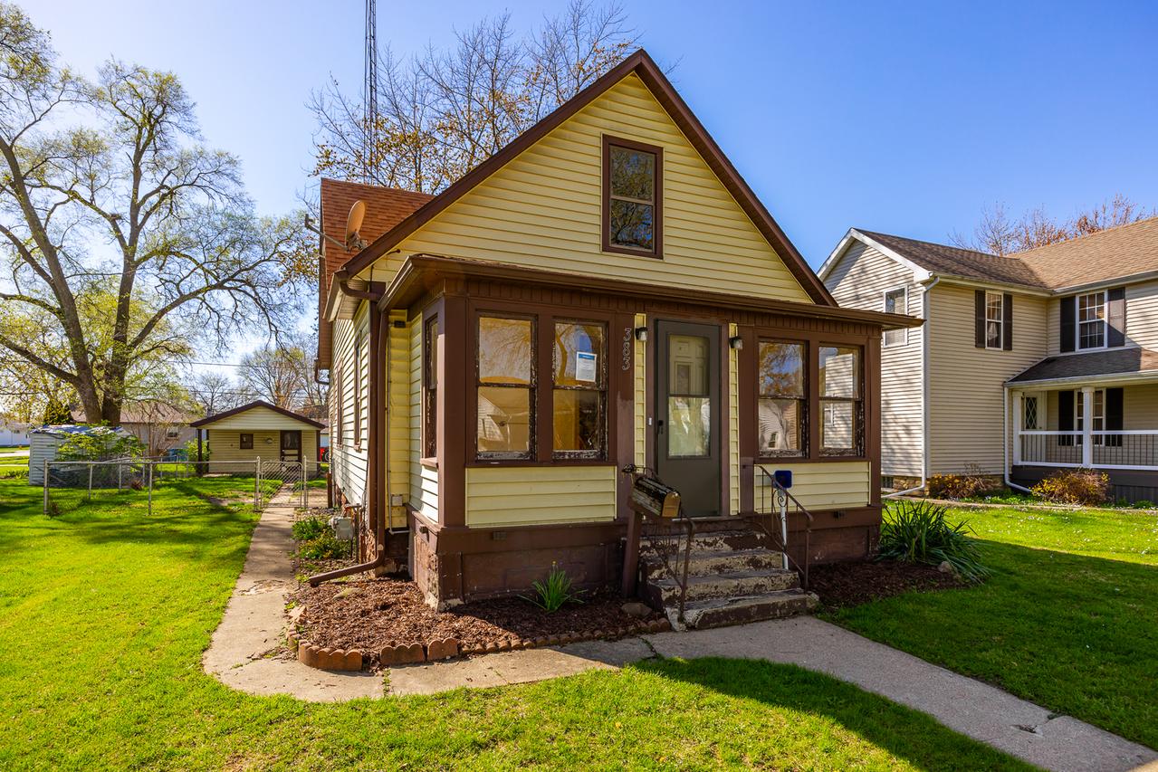 383 S Cleveland Ave., Bradley, IL 60915