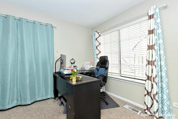 160 Woodstone Dr., Buffalo Grove, IL 60089