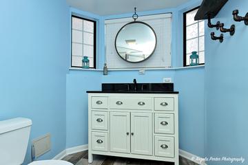 160 Woodstone Dr., Buffalo Grove, IL 60089