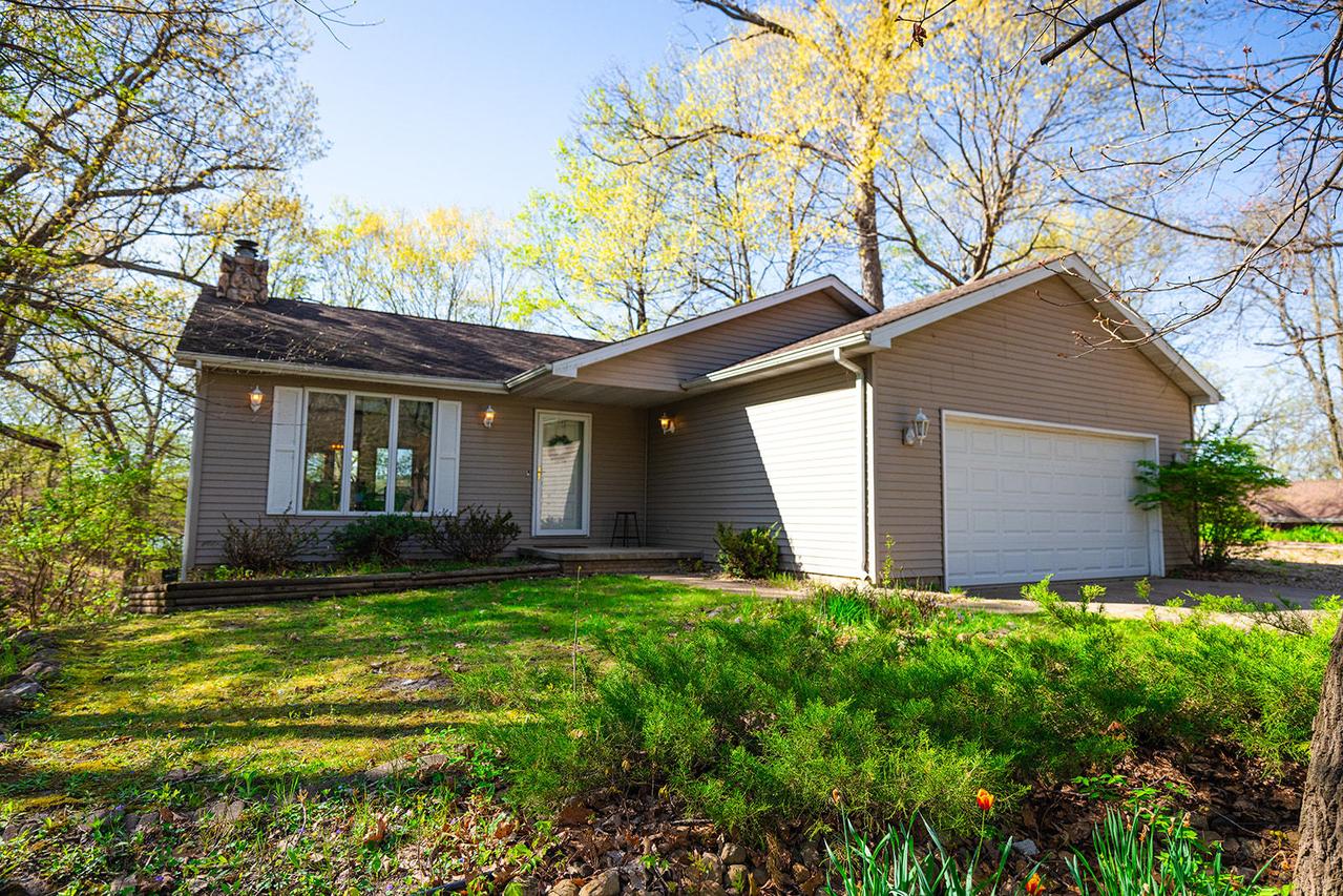 147 Lake Thunderbird Dr., Putnam, IL 61560