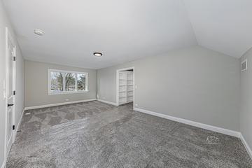 1133 Edgewater Dr., Naperville, IL 60540
