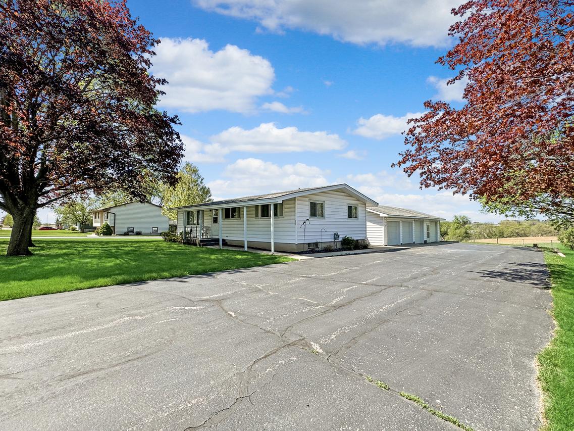 820 Skyline Dr., Freeport, IL 61032
