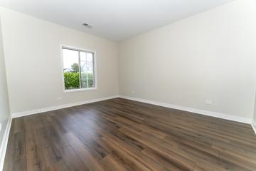 1735 Chesapeake Ln. #5, Schaumburg, IL 60193