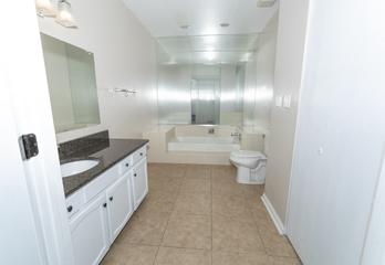 1735 Chesapeake Ln. #5, Schaumburg, IL 60193