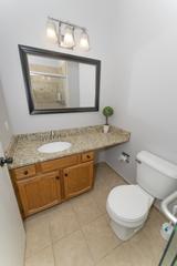 1735 Chesapeake Ln. #5, Schaumburg, IL 60193