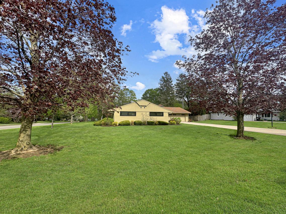 1303 S Benson Blvd., Freeport, IL 61032