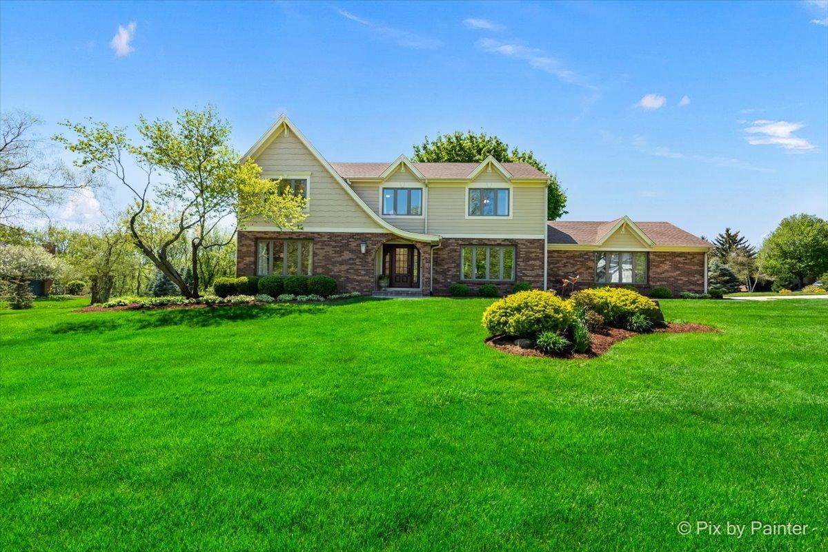 41W217 Weybridge Dr., St. Charles, IL 60175