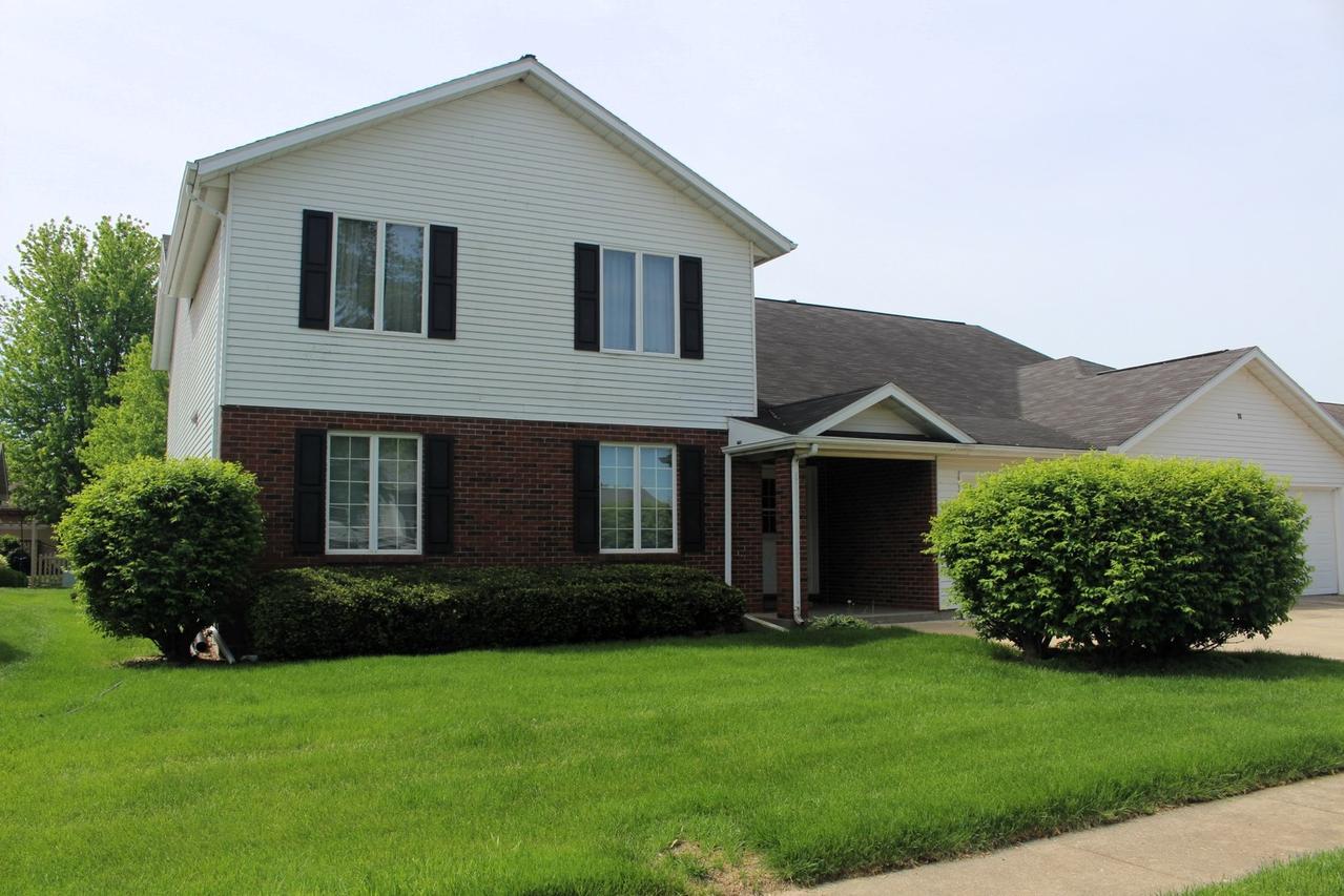 26 Colonial Dr. #1, Clinton, IL 61727