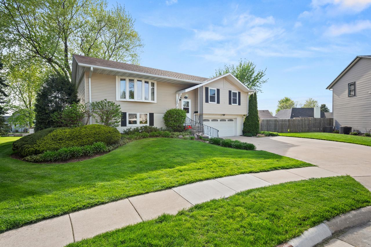 1420 Highland Rd., Rochelle, IL 61068