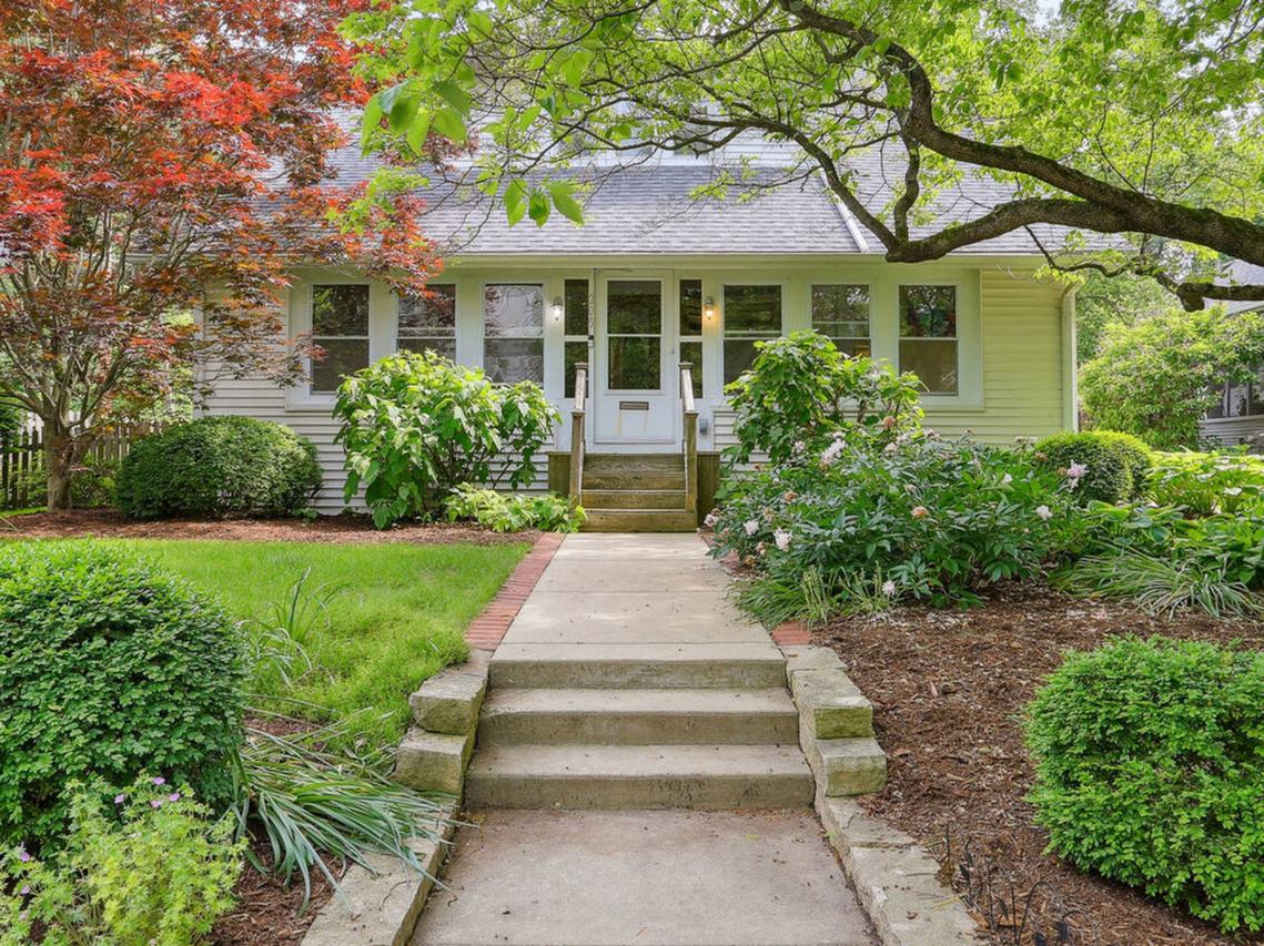 205 W Indiana Ave., Urbana, IL 61801