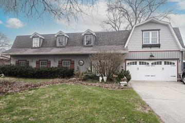 1061 Martingale Dr., Bartlett, IL 60103