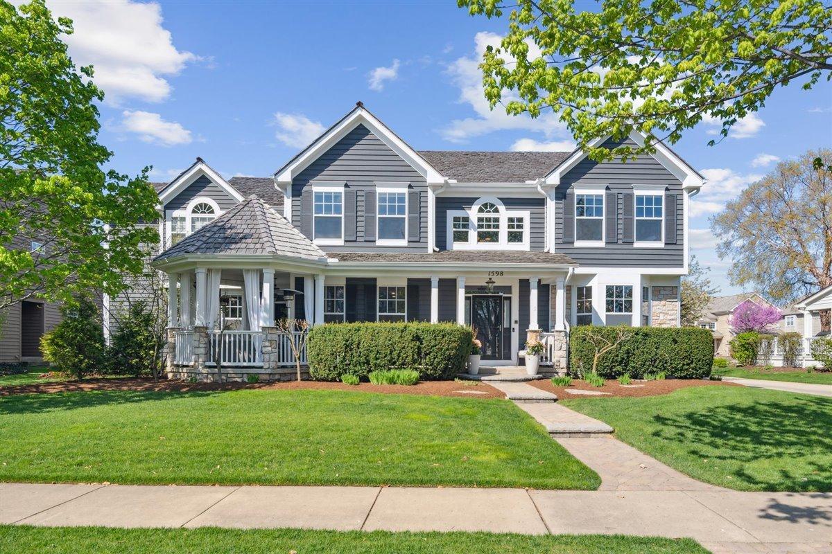 1598 Constitution Dr., Glenview, IL 60026