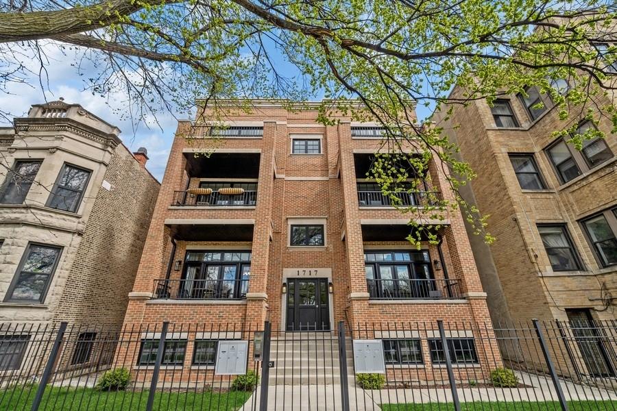 1717 N Humboldt Blvd. #1N, Chicago, IL 60647