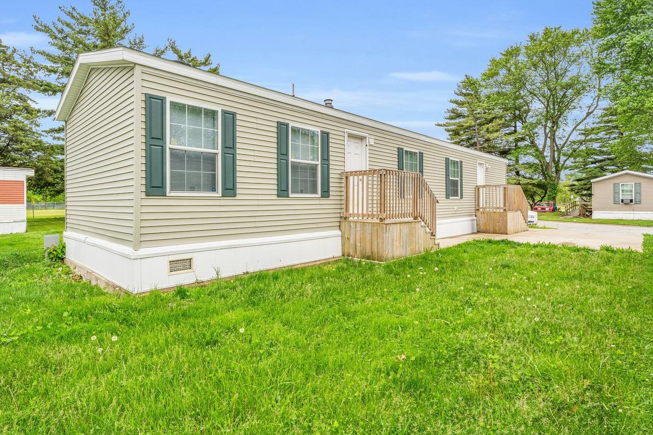 4 Cedric Dr., Urbana, IL 61802