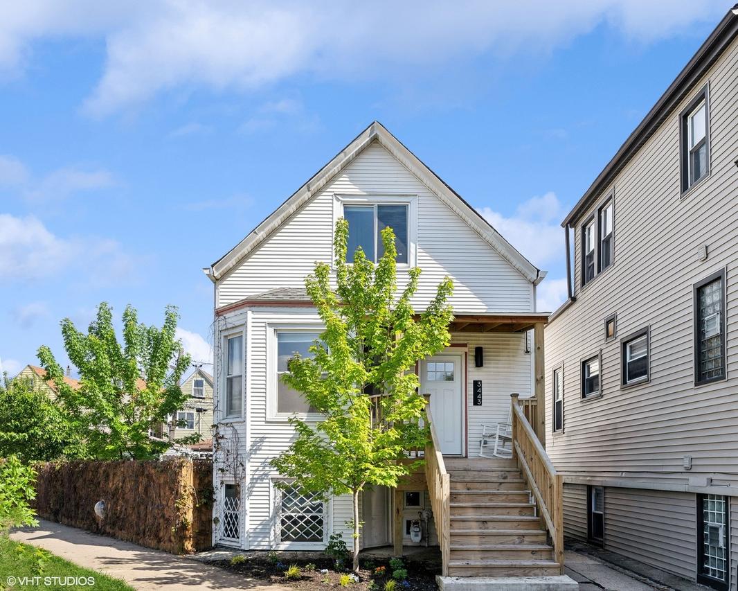 3443 W Barry Ave., Chicago, IL 60618